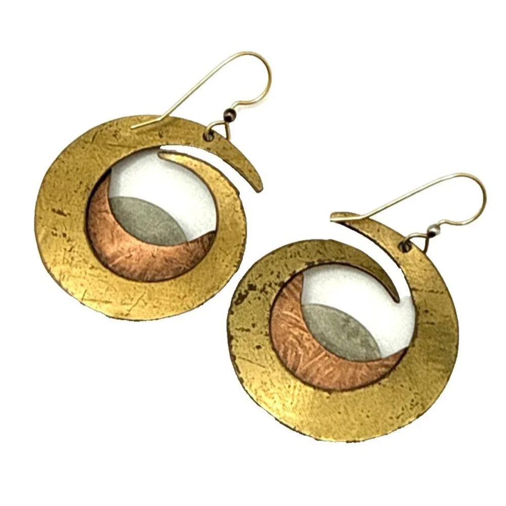 VTG Copper Brass Black Onyx Cabochon Swirl Earrings Tribal Boho 2” Mixed Metals
